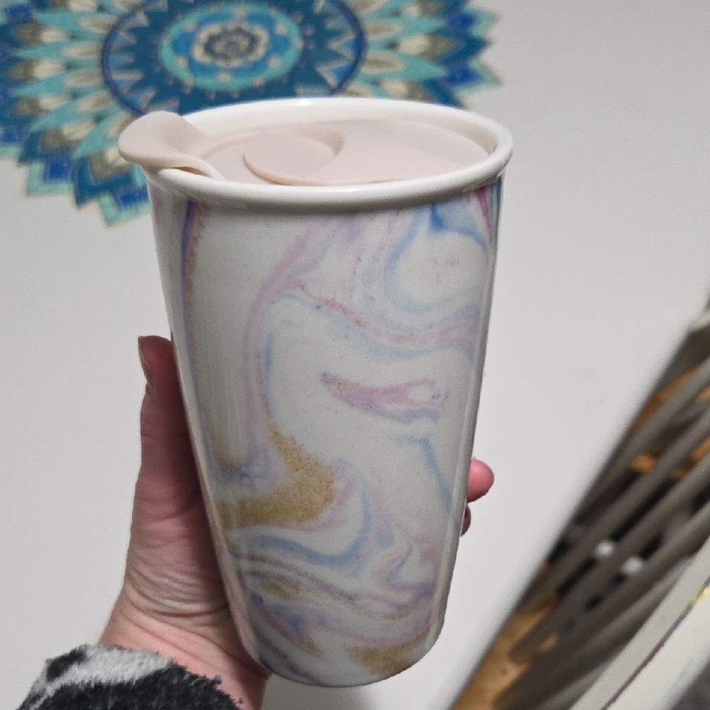 π΄2/$15 Home Essentials Travel Mug